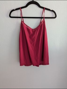 4 Lululemon Workout Tops